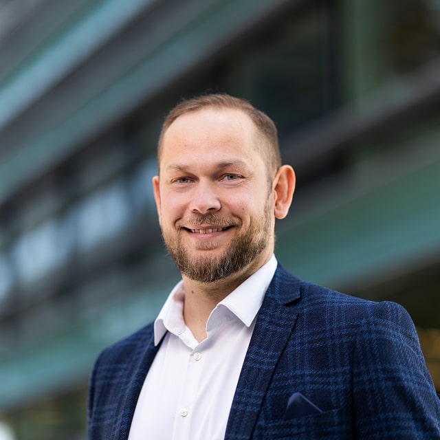 Modestas Juonys, „Luminor“ banko Lėšų valdymo departamento vadovas Baltijos šalims bei elektroninių mokėjimų bendrovės „Maksekeskus“ stebėtojų tarybos pirmininkas